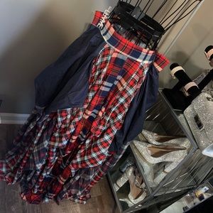 Brand New never worn Large quilted skirt